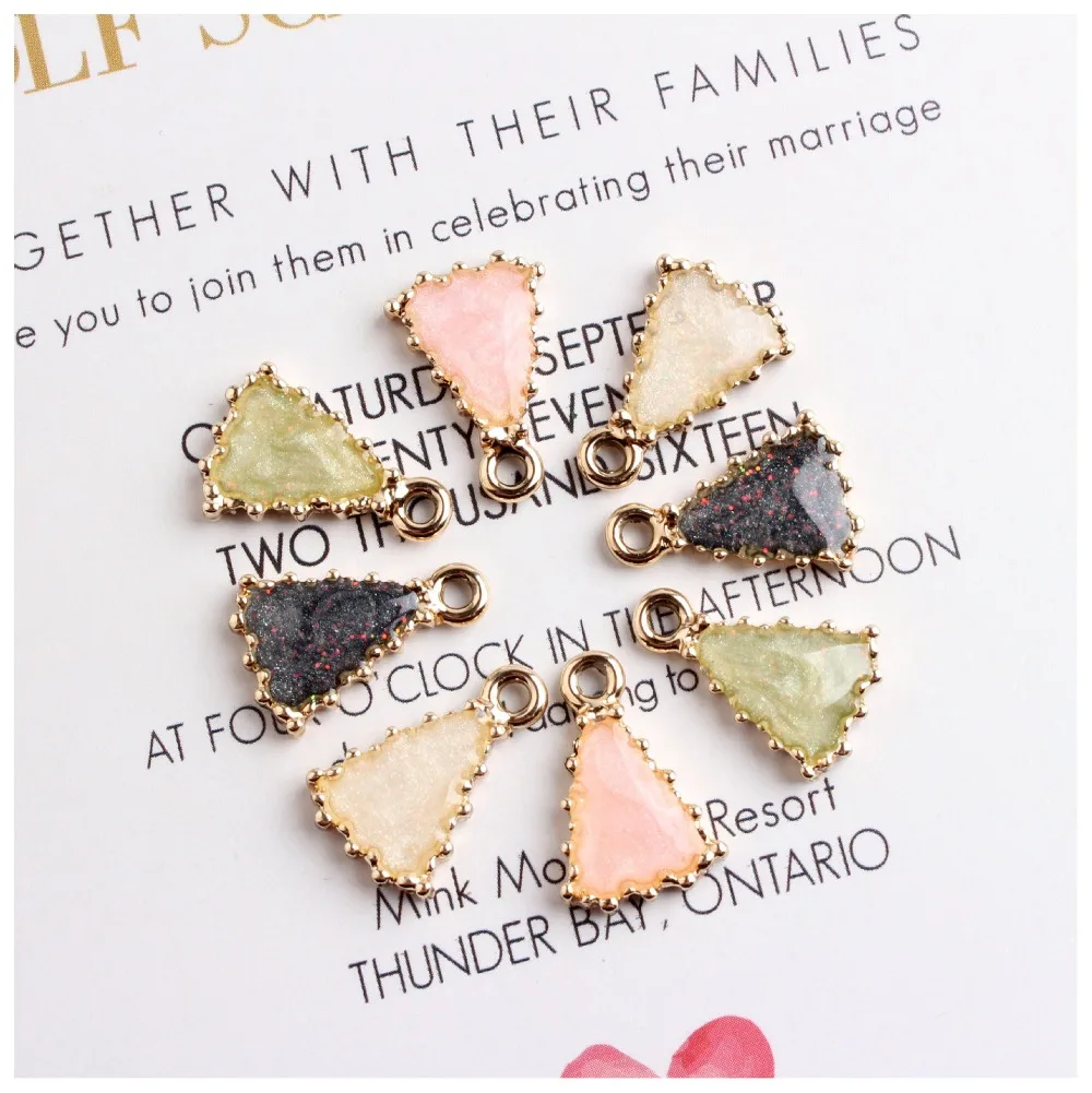 

10pcs Alloy Fashion Pearlescent lace triangle Enamel Charms DIY Pendant Small Dangle Charms Handmade Jewelry Accessory