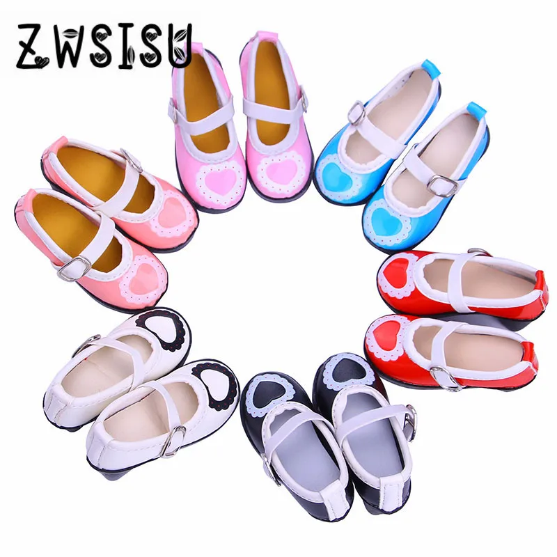 Лучший прекрасный подарок Много великолепных туфель на высоком каблуке с