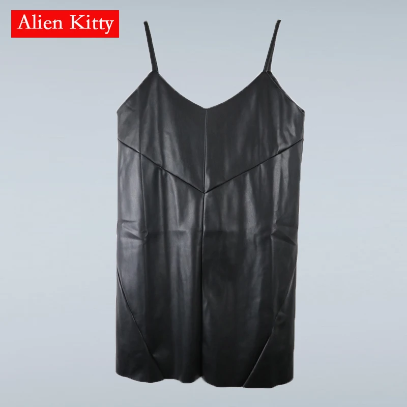 Женское платье из ПУ кожи на тонких бретельках с V-образным вырезом | Женская