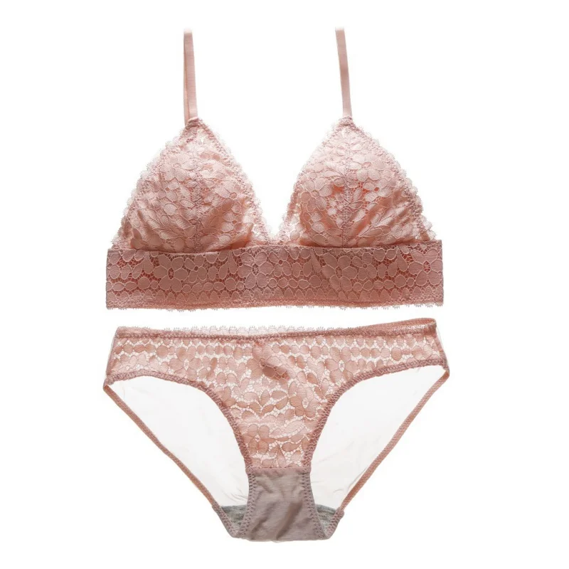

Комплект женского кружевного нижнего белья с бюстгальтером пуш-ап и прозрачными трусиками