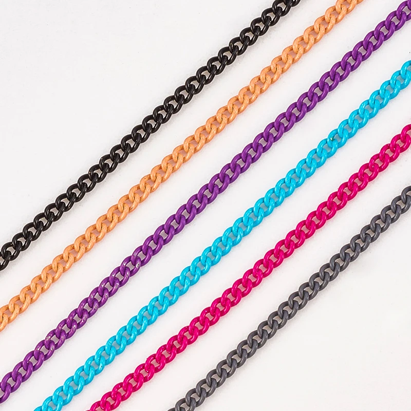 

1 Box Colorful Nail Mixed Chain 3D Nail Accessories Art Decoration in Wheel