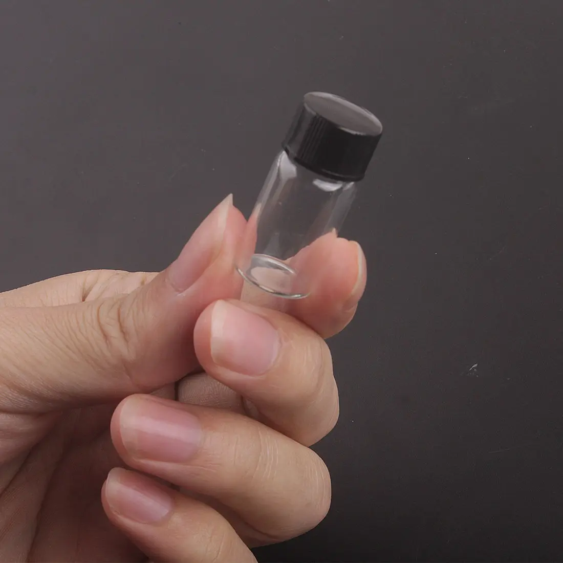 Black cap clear body 5 шт 3 мл/5 мл Стеклянные Прозрачные Янтарные маленькие медицинские бутылочки коричневые Пробники лабораторные контейнеры для порошкового реагента винтовые крышки - Цвет: Black cap clear body