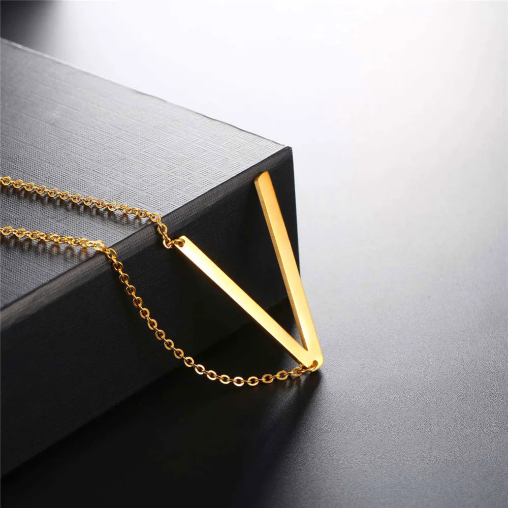 Ожерелье чокер с буквой V из нержавеющей стали женская короткая цепочка отличные