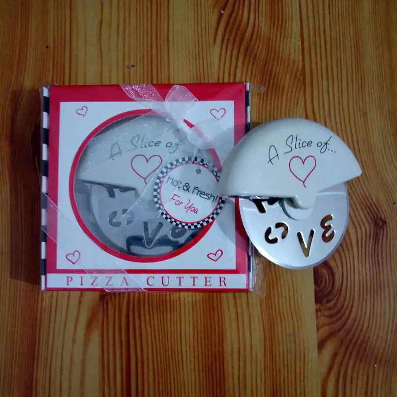 Wholesale 100 pcs "A Slice of Love" Stainless Steel Pizza Cutter in Miniature Box wedding favors and gifts for guest | Дом и сад