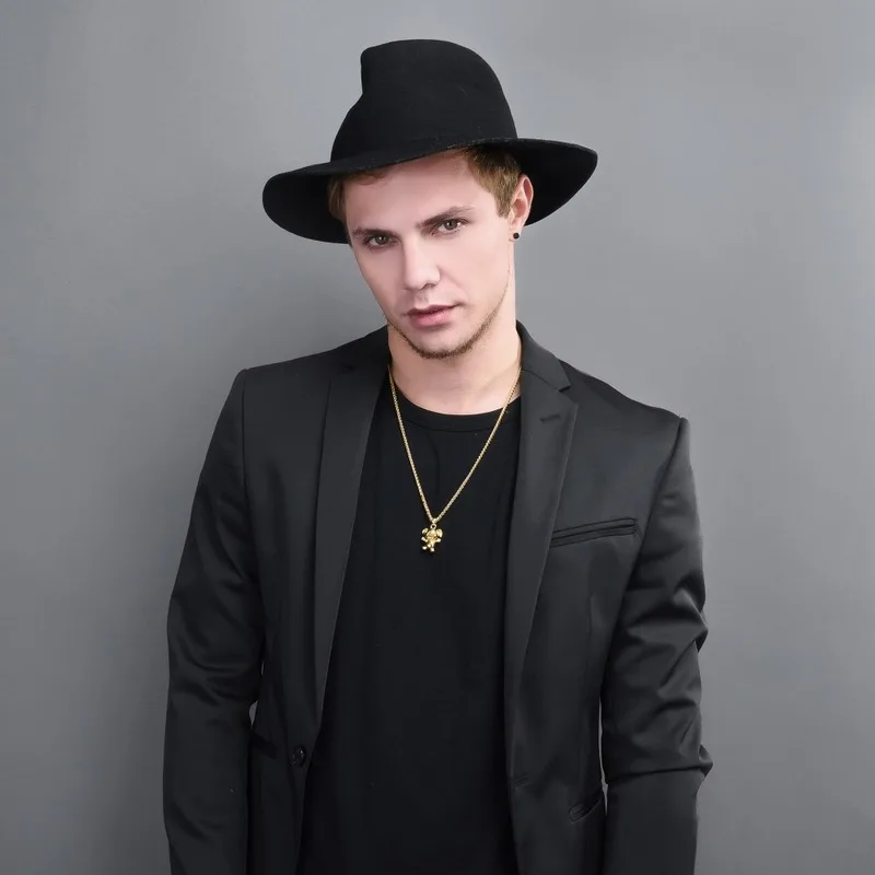 AMGJ милая маленькая цепочка со Свинкой золотая из нержавеющей стали кулон в виде