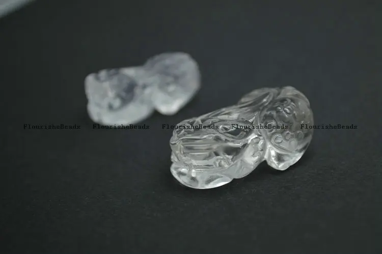 

Small Size Natural Clera Crystal Quartz Carved Pixiu Stone Pendant Jewelry Necklace Supplies