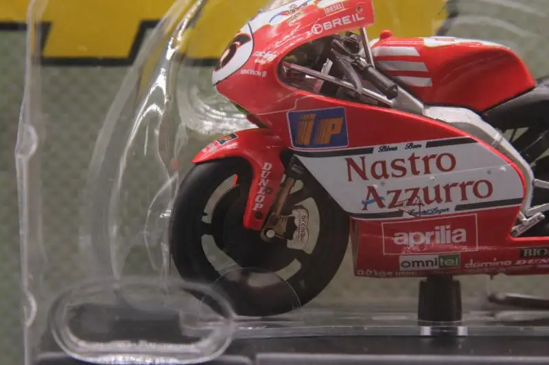 Leo 1:18 Aprilia RSW250 1998 Модель мотоцикла из сплава литая под давлением металлическая игрушка подарок на день рождения для детей