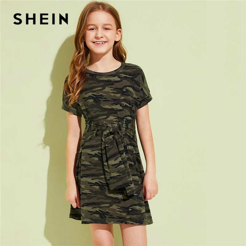 SHEIN Kiddie резинки для девочек, приталенная камуфляжная Повседневная футболка, платье, детская одежда, летние короткие платья с короткими рукавами для детей