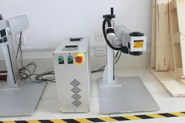 Высокая производительность высокое качество cnc лазерная маркировочная машина 20