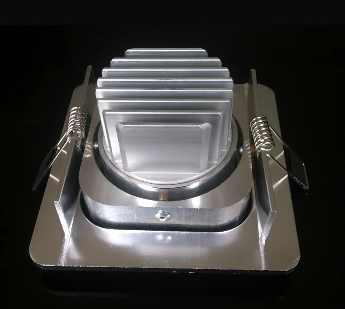 Вращающийся квадратный светильник в серебряном корпусе СВЕТОДИОДНЫЙ Светильник