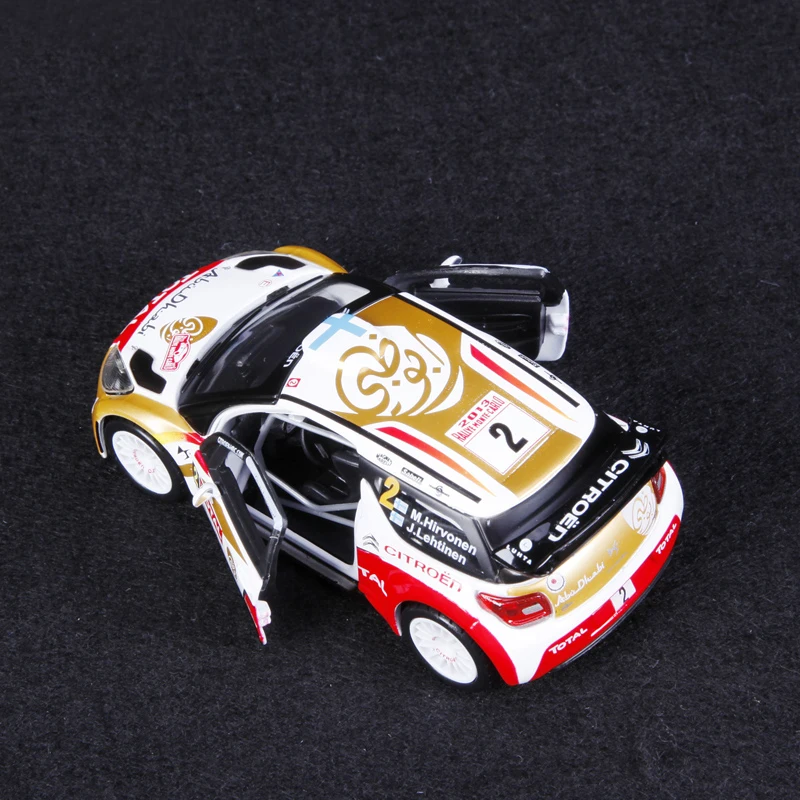 Литая модель автомобиля BBURAGO WRC 2013 DS3 Loeb hirvнен 1:32 металлическая гоночная машина