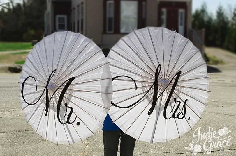 

[ Fly Eagle ]50Pcs/Lot Mr and Mis Wedding Parasol Engagement Umbrella Ceremony Parasol Decoration Photos