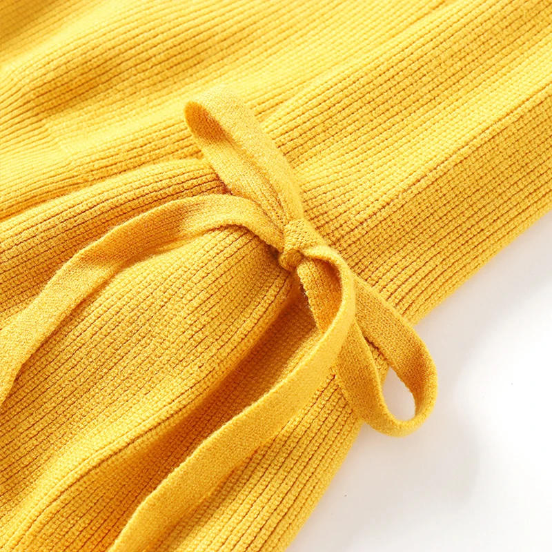 Свитер с v-образным вырезом Женский вязаный пуловер зима 2018 топ на шнуровке