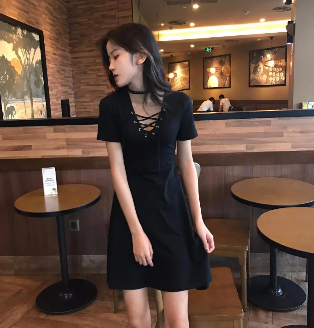 Летнее женское платье Kawaii Ulzzang кружевное тонкое черное с треугольным вырезом и