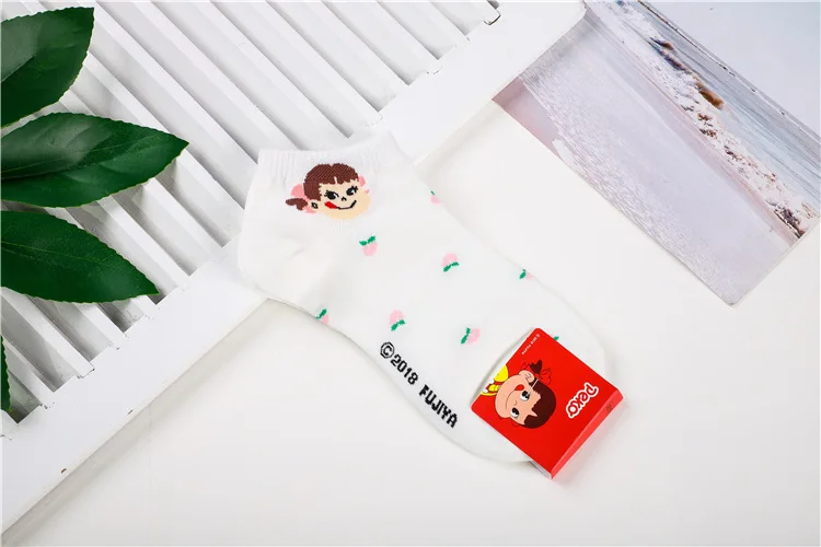 Cartoon fujiya fruit print socks peko poko strawberry banana peach pineapple cute funny women cotton sock spring autumn comfort
