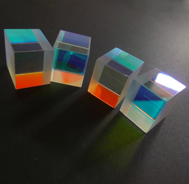 10 шт. 2X2X1,7 см дефектные крест Двуцветные X-кубическая Призма оптический Стекло квадратная Призма RGB комбайнер сплиттер вечерние украшения дома