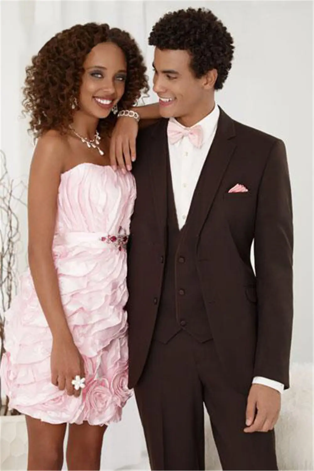 Новинка 2017 3 штуки Большая распродажа пиджак плюс размер лацкан с тупым углом