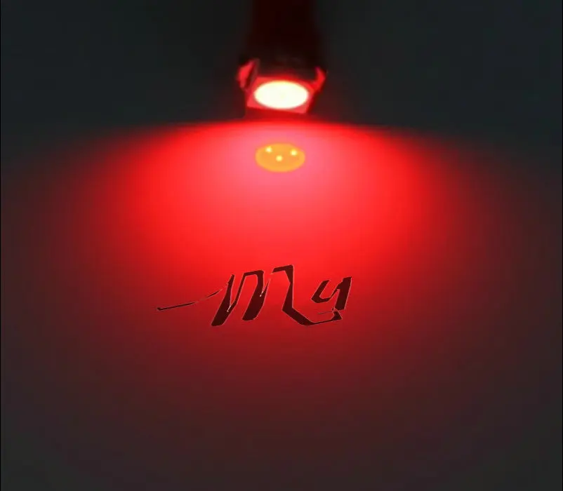 Автомобисветодиодный Светодиодная лампа T5 1 SMD с клиновидным цоколем 74