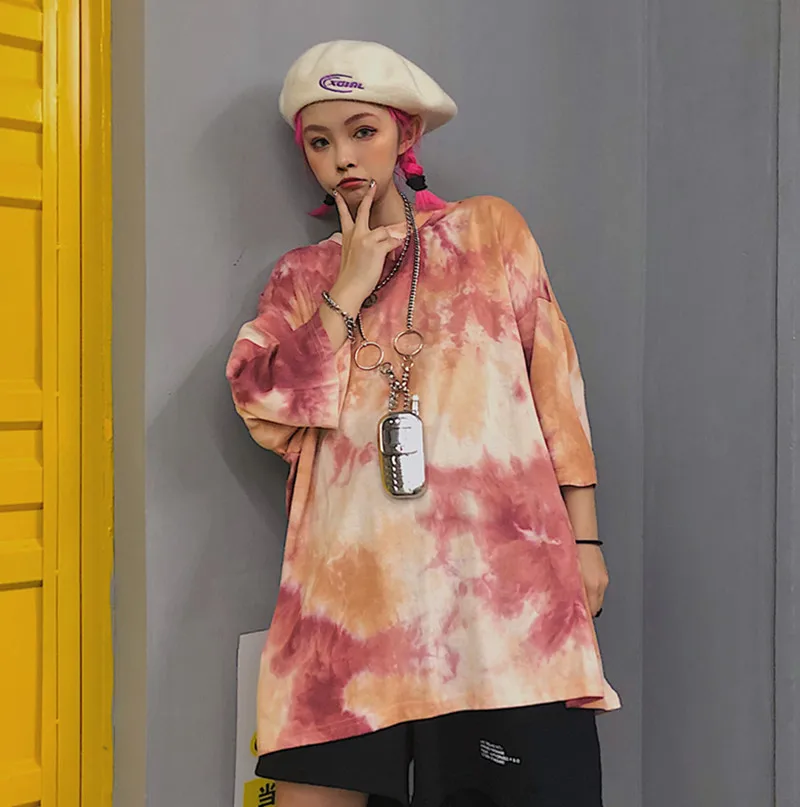Футболка с принтом «пейсли» и надписью «Tie Dye»; Футболка с контрастным принтом; футболка в стиле Харадзюку; уличная одежда в Корейском стиле для мужчин и женщин; в стиле панк; в стиле хип-хоп