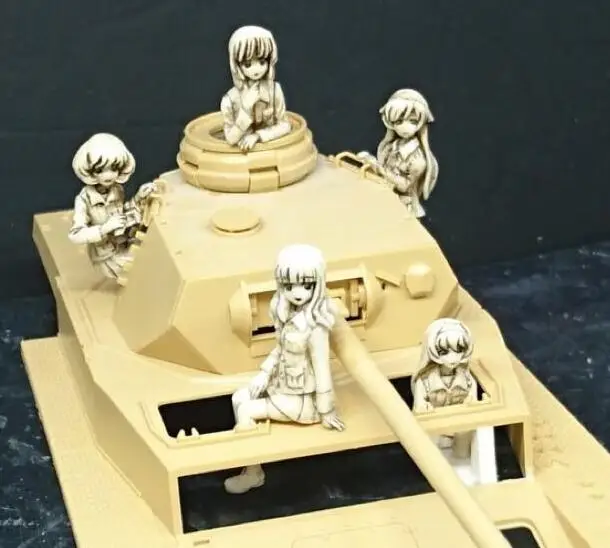 1/35 смолы цифры японский мультфильм Стиль Chariot для девочек Стиль III(5 шт./компл. с глаз наклейки, без бака) модель комплект