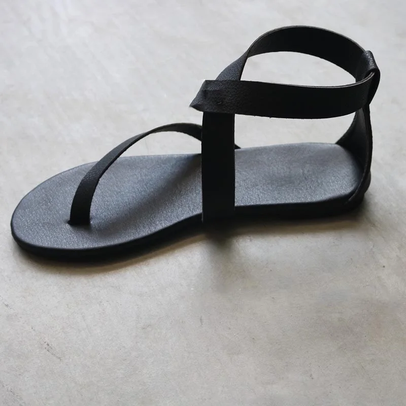 Летние простые римские женские сандалии с заклепками в европейском и