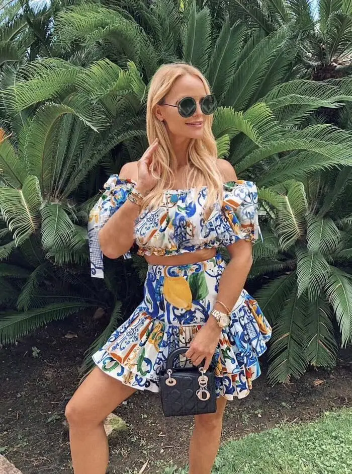 Женский эластичный костюм на бретельках повседневный облегающий с принтом