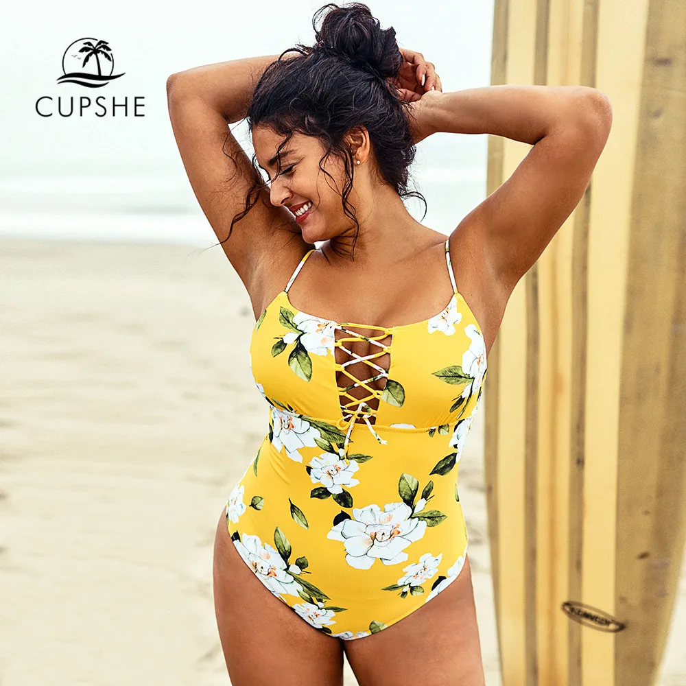 Женский слитный купальник CUPSHE желтый с цветочным принтом и шнуровкой