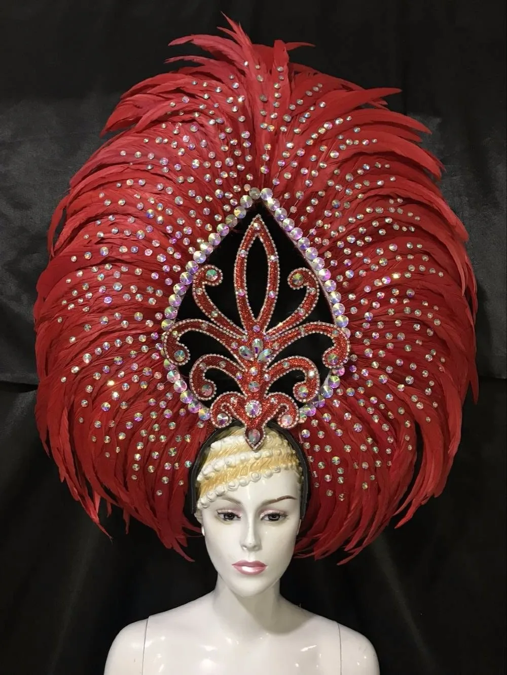 Бразильский Рио Испанский Куба Сантьяго Гавана Венеция Карнавал Дионисия Плывущая Маска Платье Маскарадный костюм Самба Перо Головной убор.