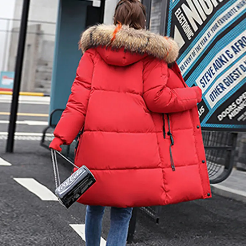 Зимние утепленные куртки 2018 большим меховым воротником Верхняя одежда с