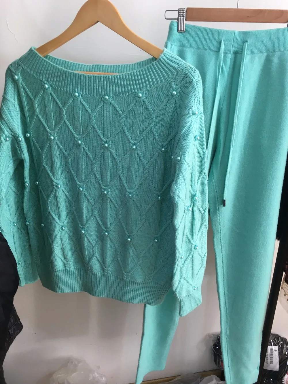 

Winter Woolen and Cashmere Knitted warm Suit slash neck diamond Sweater + Mink Cashmere Trousers Leisure Two-piece wj1596