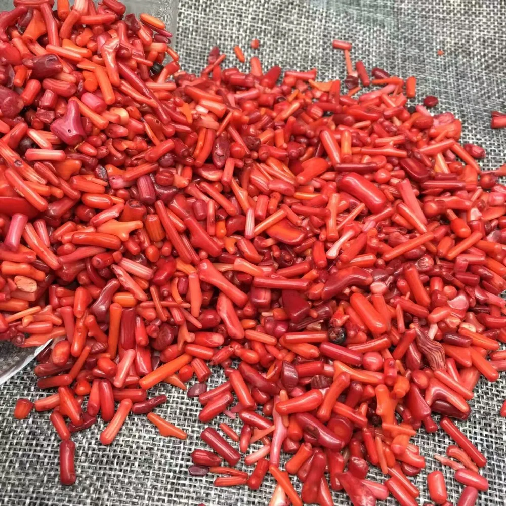 Оптовая продажа красный натуральный коралловый кристалл красные камни горный