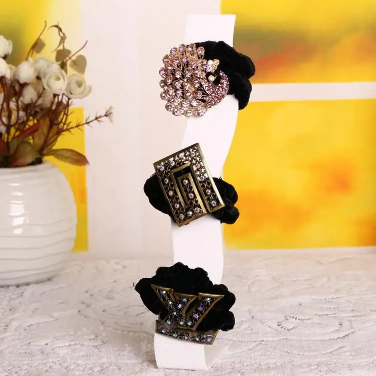 

Wholesale 20 pieces S Shaped Acrylic Hairpin Display Rack Headwear Display Stand L Jewelry Holder Head Wear Showcase