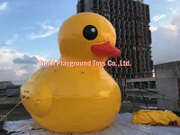 Огромная надувная утка размером 6 метров в высоту. Как думаете, для чего такая может понадобится?#2