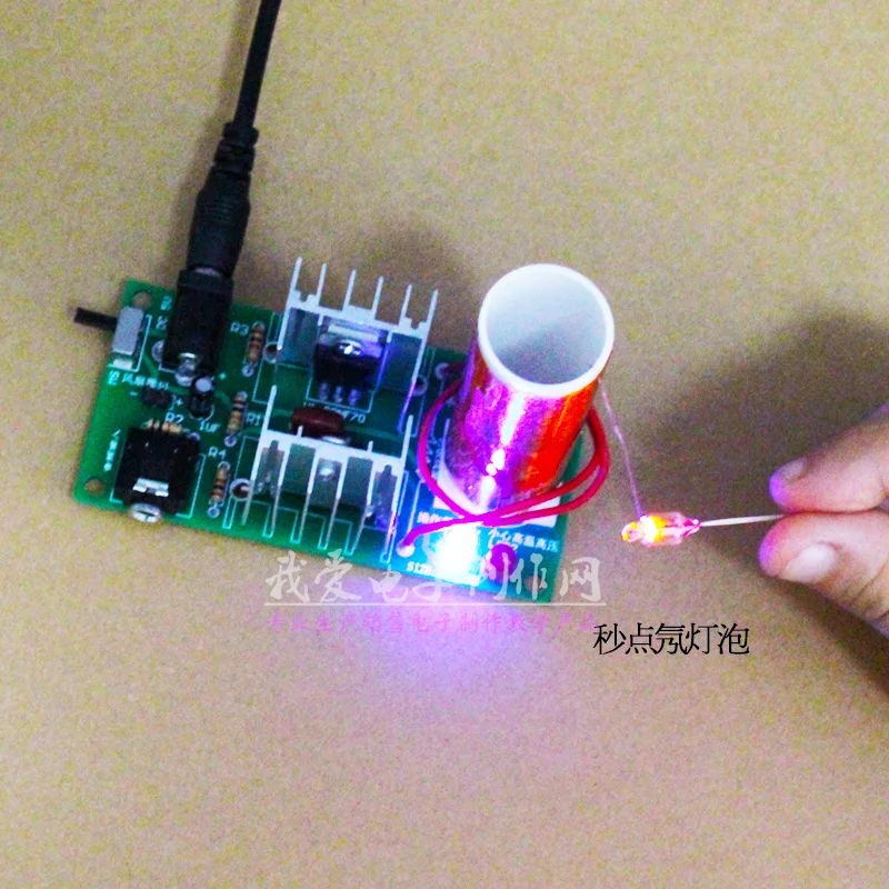 DIY Мини Музыка Тесла катушки плазменный Динамик Громкий схема комплект электронных производства