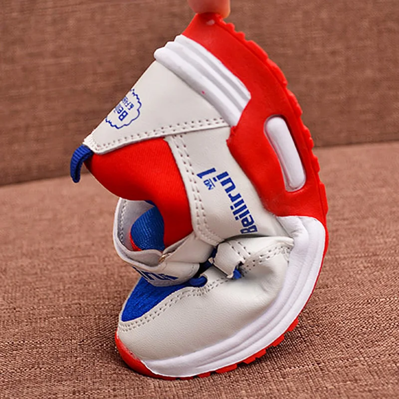 Спортивные Мальчиков Обувь Детская 2017 Новая Весна Сетки Дышащий Письмо Моды для