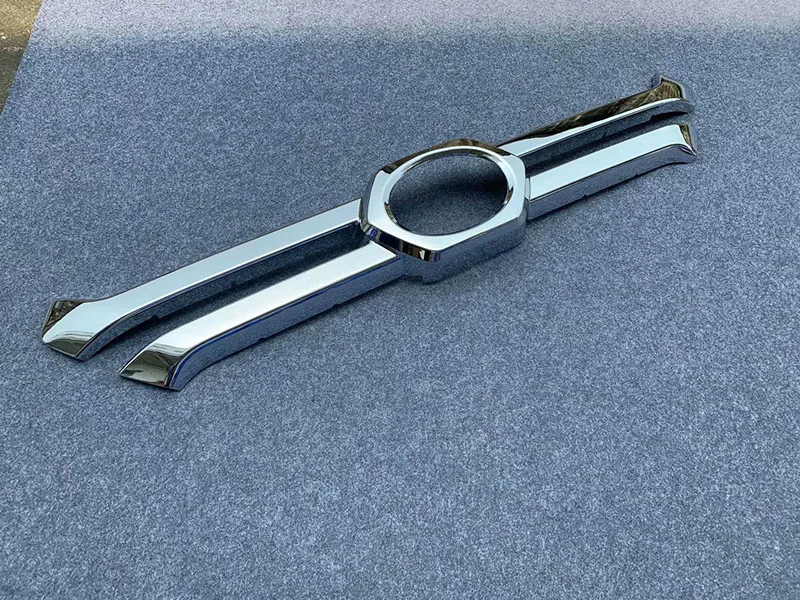 Передняя решетка бампера двигателя Центральная декоративная яркая рамка