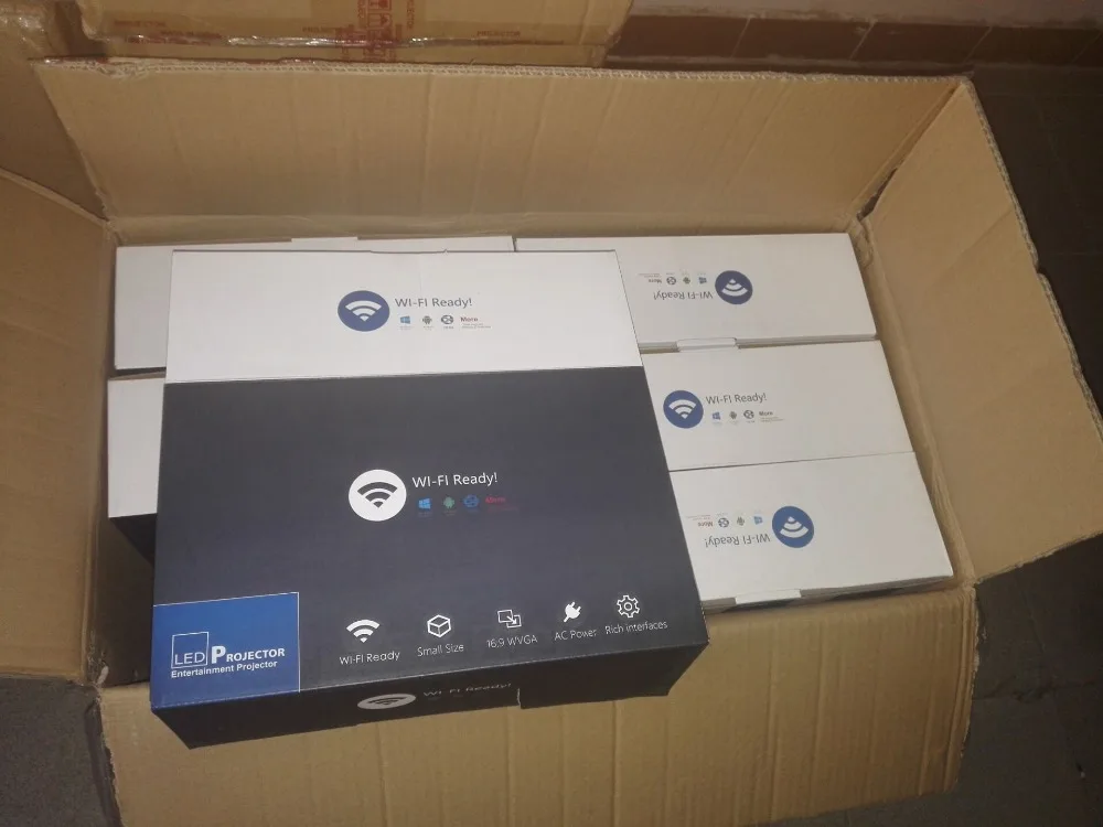 Новый wi-fi проектор UC46 UNIC 1200 Люмен Лучший Малый 800*480 VGA HD СВЕТОДИОДНЫЙ Проектор |