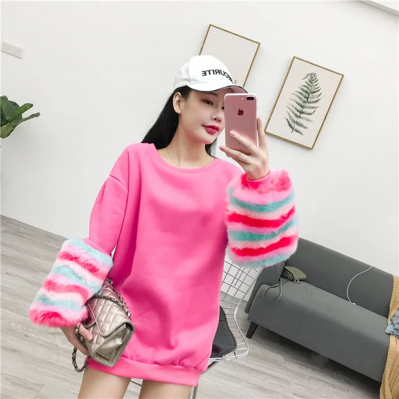 Женский пуловер на флисовой подкладке ALPHALMODA Радужный с пушистыми рукавами