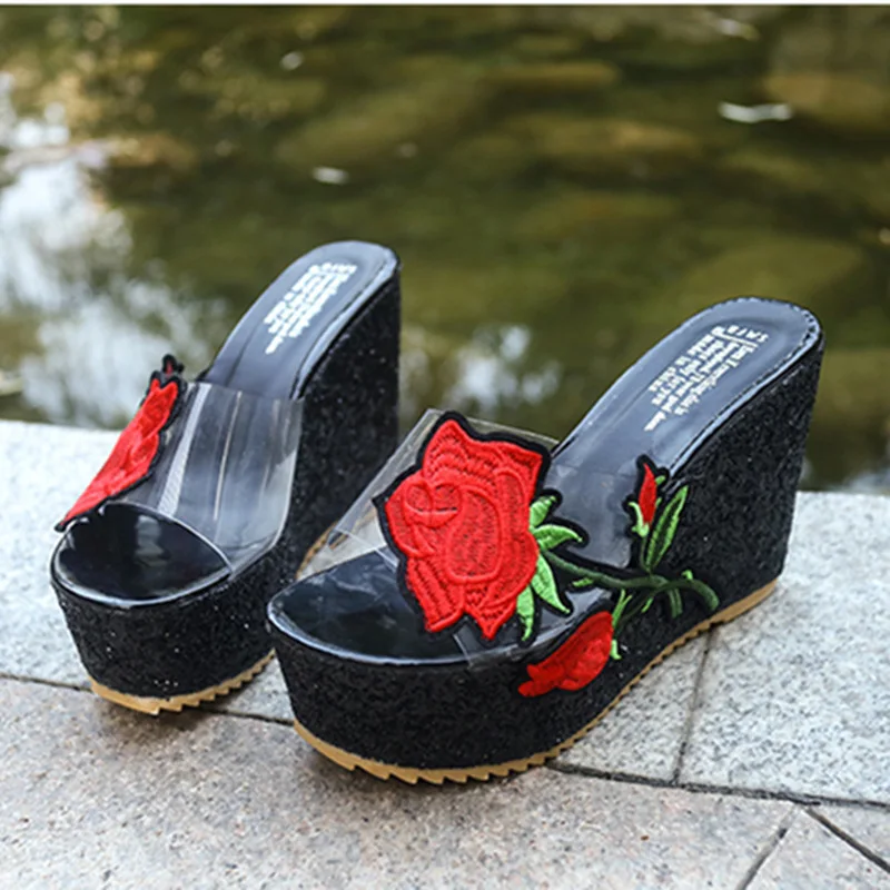 Шлепанцы женские на очень высокой танкетке водонепроницаемые туфли платформе с