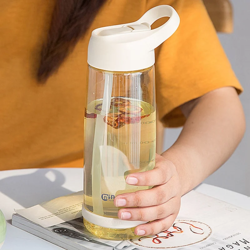 550ml 850ml Water Plastic Bottle Gourde En Plastic Sport Shaker Bottle Protein Shaker Drink Bottle Plastic With Straw Travel