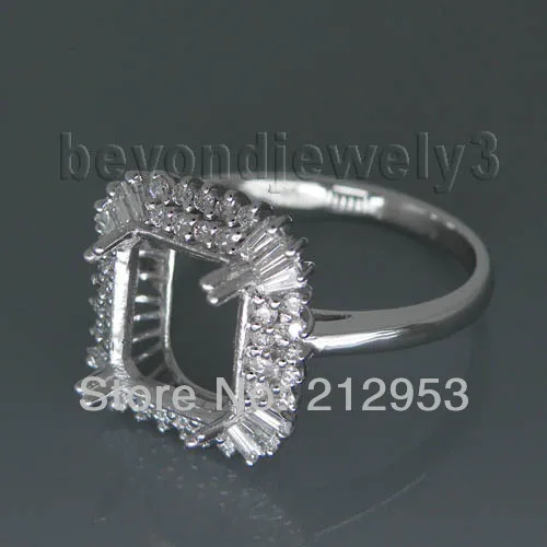 Фото Новое винтажное Изумрудное кольцо 7x9 мм 18Kt белого золота с полукреплением SR0002 №2