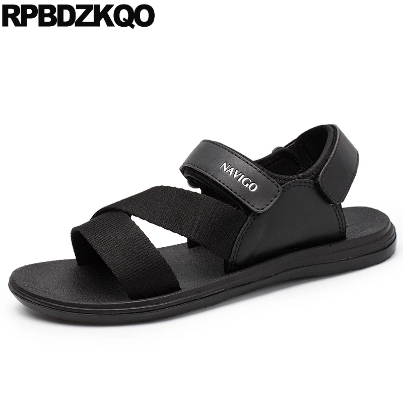 

Shoes Sport Men Gladiator Sandals Summer Italian Roman Waterproof Strap Flat Beach Luxury Famous Brand Soft Sneakers Outdoor