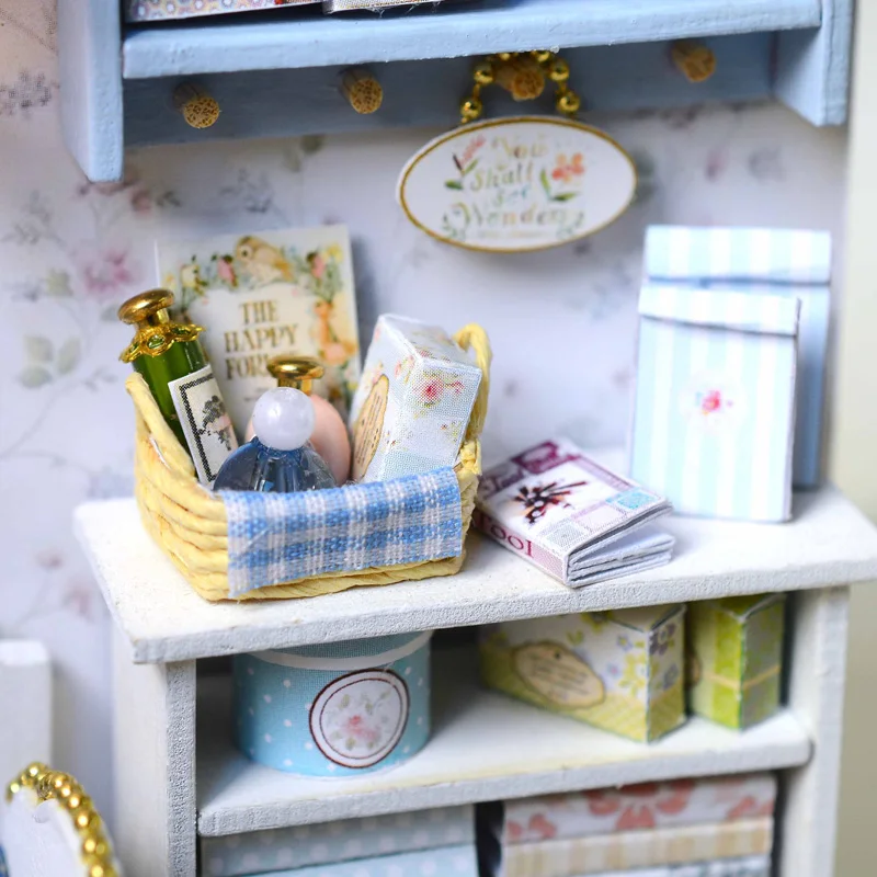 

DIY Miniature Wooden Dollhouse Mini Cute Room with Dust Cover Home Model Building Kit Girl Birthday Christmas Gift Puzzle Toys