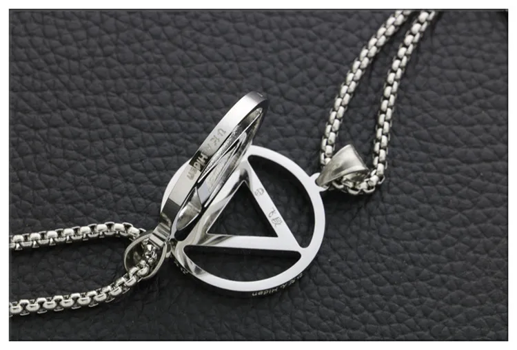 Высокое качество 2018 Бесплатная доставка Новая мода Наруто Акацуки кулон