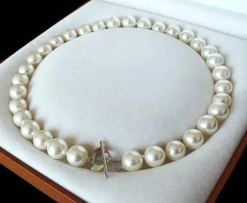 

Lustre AA++17"12mm ROUND WHITE SHELL PEARL NECKLACE 925S