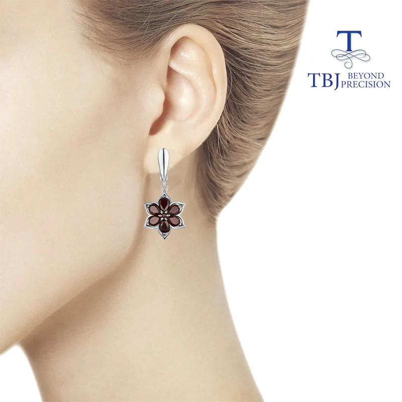 

TBJ,natural gemstone black garnet jewelry set 925 sterling silver small flower design pendant earring and ring fine jewelry
