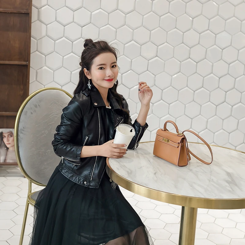 Женская короткая моющаяся куртка из искусственной кожи на молнии осенняя модная