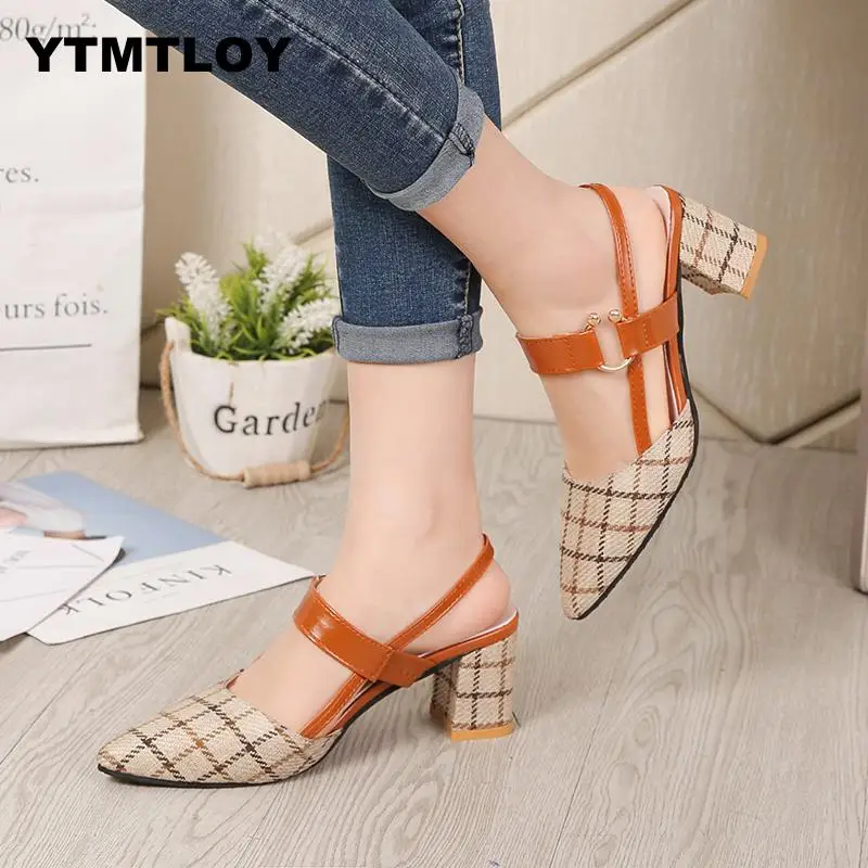 Женские босоножки с вырезами грубые сандалии на высоком каблуке заостренный