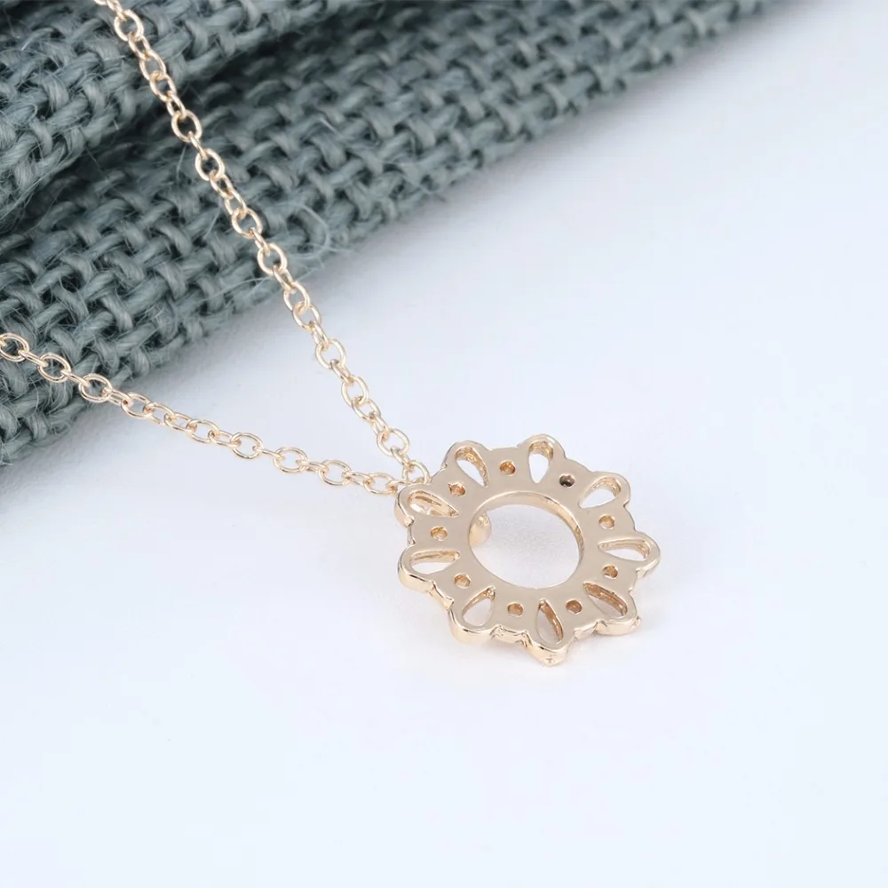 Kinitial цвета: золотистый Серебристый покрыло выдолбленные круглый Цепи и Подвески