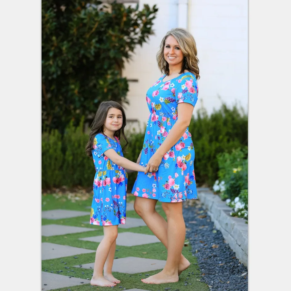 

2019 spring and summer floral print dress women's clothing